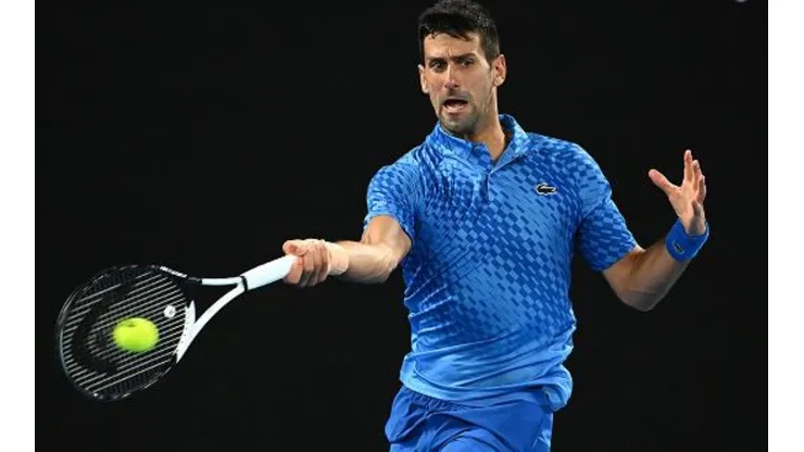Djokovic segue em busca do 10º título em Melbourne