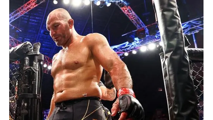 Glover se despediu do UFC neste domingo (22)