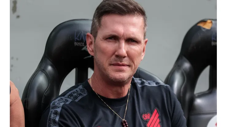 Robson Mafra/AGIF. Paulo Turra fala sobre problema do Furacão em campo