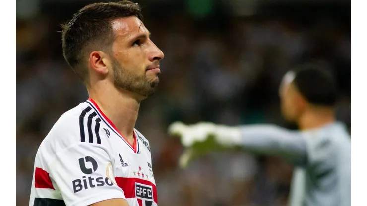 Foto: Fernando Moreno/AGIF - Torcedores do São Paulo defenderam Calleri
