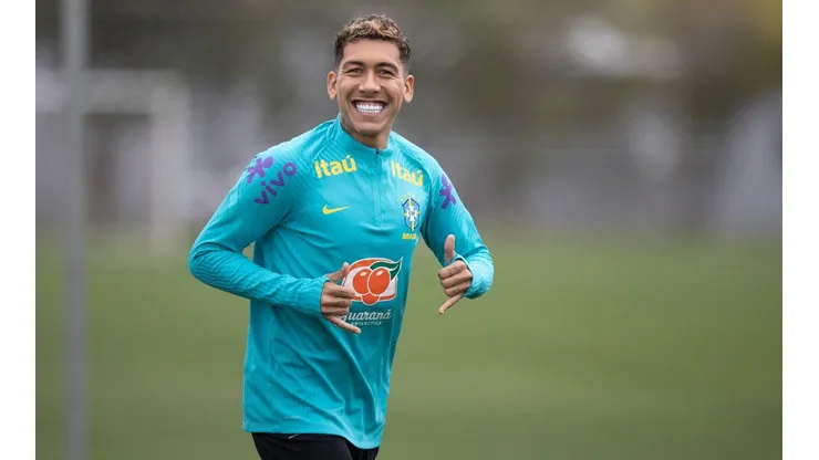 Lucas Figueiredo/CBF - Firmino vira assunto no Corinthians