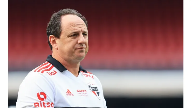 Marcello Zambrana/AGIF - Rogério Ceni é cutucado no São Paulo