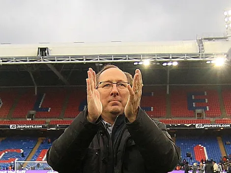 Textor ouve xingamentos na Inglaterra e torcida do Fogão descobre crise