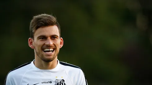 Ricardo Saibun/AGIF - Lucas Lima vira assunto no Santos
