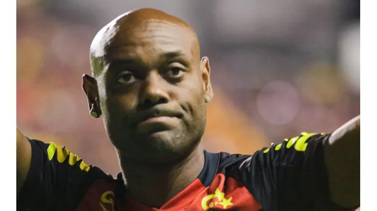 Rafael Vieira/AGIF - Vagner Love um dos principais jogadores do Sport