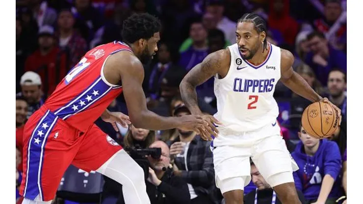 Kawhi contra Embiid, em dezembro