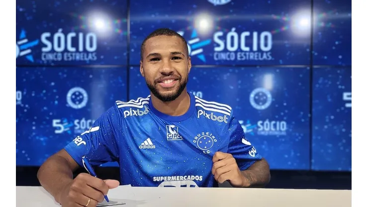 Foto: Marco A. Ferraz/Flickr oficial Cruzeiro - Wesley foi uma das contratações do Cruzeiro para 2023