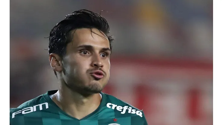 Foto: Raul Sifuentes/Getty Images - Raphael Veiga foi contratado pelo Verdão em 2017.