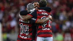 Arrascaeta, Pedro e Gabi comemorando gol do Flamengo - Foto: Marcelo Cortes/Flamengo