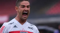 Foto: Daniel Vorley/AGIF - Pato: ex-Inter, atacante quer voltar ao Brasil