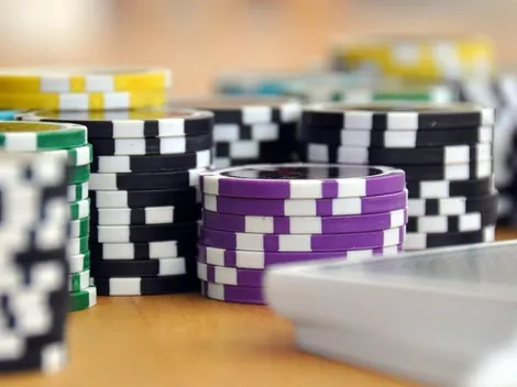 Aprenda poker e não economia para entrar em ‘Wall Street’