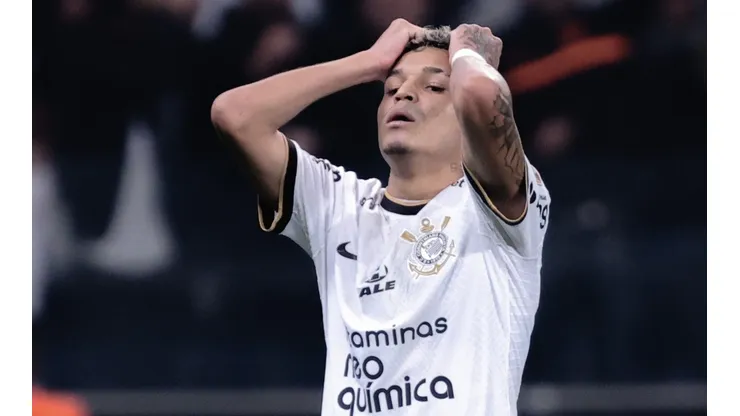 Adson resolveu seu futuro no Corinthians - Foto: Ettore Chiereguini/AGIF