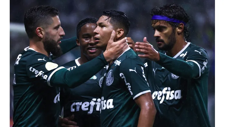 Foto: Marcello Zambrana/AGIF - Para Rivaldo, Palmeiras é favorito ao título do Paulistão