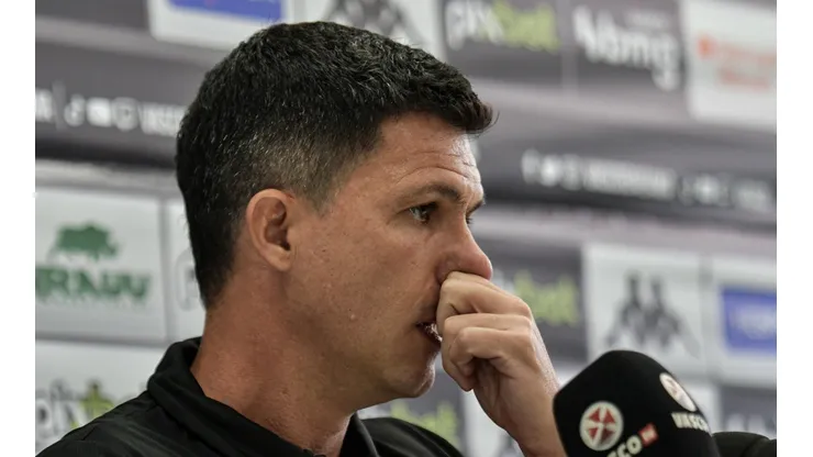 Foto: Thiago Ribeiro/AGIF - Barbieri não poderá contar com De Lucca na viagem aos EUA