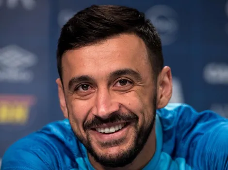 Após Robinho, Avaí anuncia ex-Grêmio que exalta Alex e comenta seu estilo de jogo