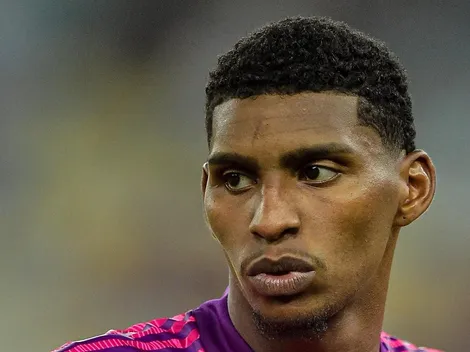 FECHADO! Flamengo vende Hugo Souza e PIX da compra repercute na Nação