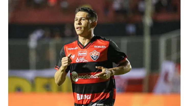 Foto: Renan Oliveira/AGIF - Osvaldo estava defendendo o CSA em 2022