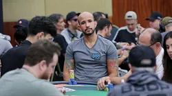 Alexandre Mantovani explicou o que fazer e uma sessão ruim de poker (Foto: Luis Bertazini/BSOP)