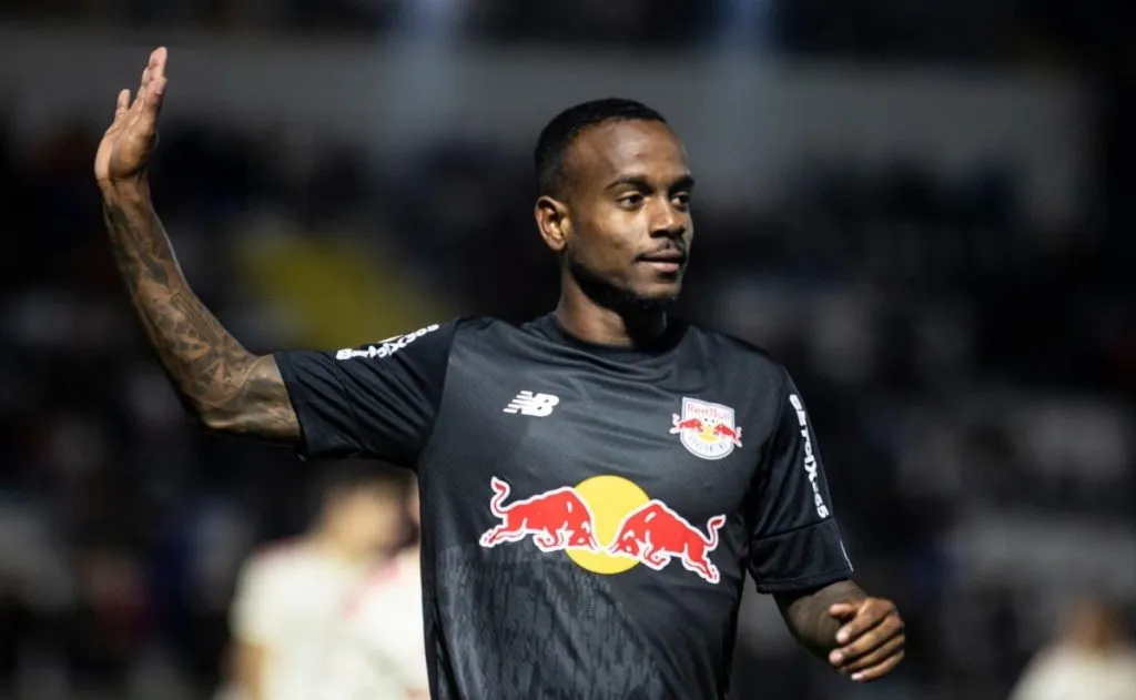 Helinho deve permanecer no México - Diogo Reis/AGIF.