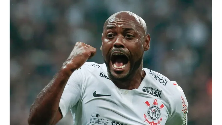 Foto: Marcello Zambrana/AGIF - Vágner Love fez o gol do título do Paulistão de 2019