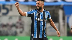 Pedro H. Tesch/AGIF - Maicon retorna ao Grêmio