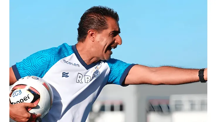 Foto: Felipe Oliveira/Instagram oficial Bahia - Renato Paiva é o comandante do Bahia para 2023