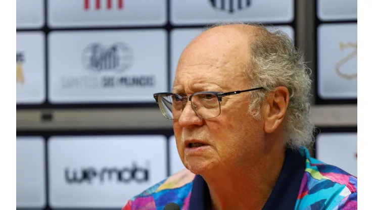 - Falcão, diretor do Santos
