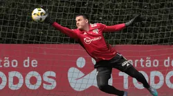 Foto: São Paulo FC/ São Paulo e a busca por um goleiro pós-Ceni: Veja desempenho dos arqueiros do Tricolor.