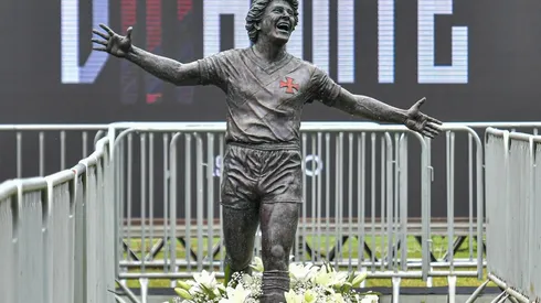 Agif/Thiago Ribeiro - Ednaldo Rodrigues faz homenagem a Roberto Dinamite