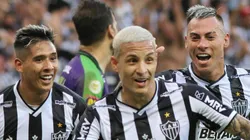 Foto: Fernando Moreno/AGIF - Zaracho, Guilherme Arana e Vargas