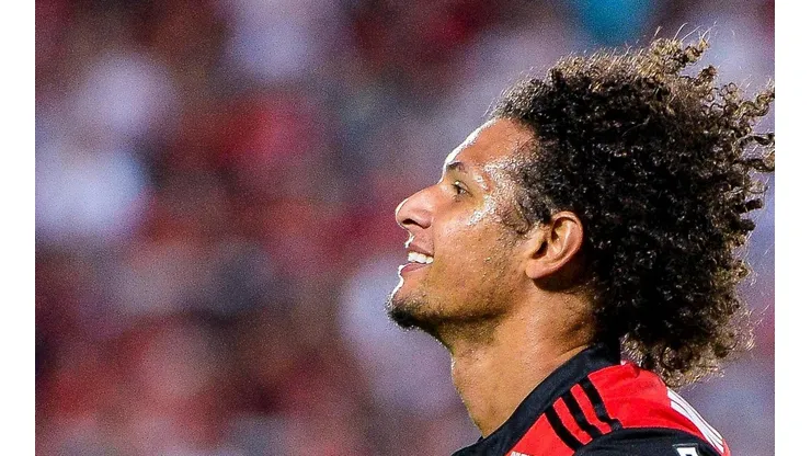 Foto: Fernando Soutello/AGIF - Arão vira assunto no Flamengo