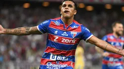 Foto: Kely Pereira/AGIF - Róbson atuou pelo Fortaleza em 2022