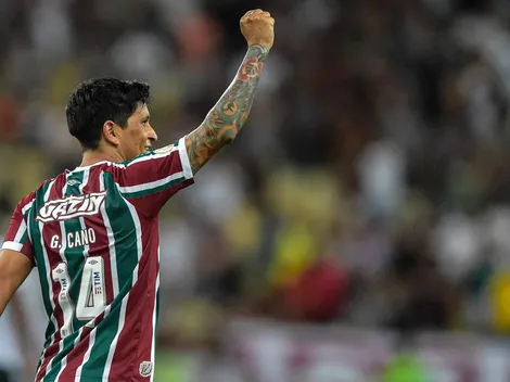 Cano deixa rivalidade de lado e dedica homenagem a Roberto Dinamite