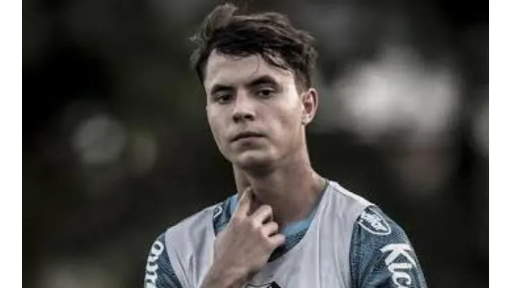 Foto: Reprodução/Santos FC - Vinicius Zanocelo, meio-campo do Santos
