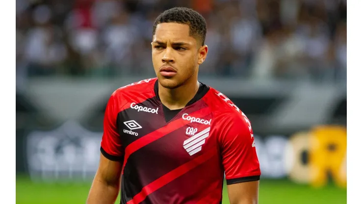 Fernando Moreno/AGIF. Vitor Roque recebe sondagens do exterior