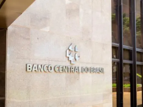 Valores a receber: Banco central emite alerta sobre golpes pelo Whatsapp