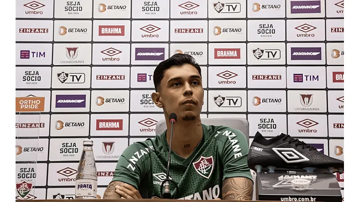 Vitor Mendes foi apresentado pelo Fluminense - Foto: Marcelo Gonçalves/Fluminense F.C