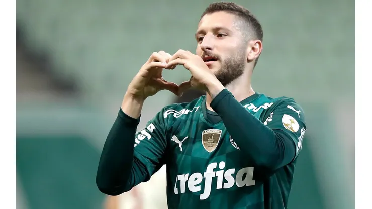 Foto: Andre Penner/Getty Images - Zé Rafael jogou com o novo reforço do Bragantino no Palmeiras