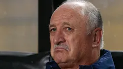 Foto: Marcello Zambrana/AGIF - Felipão agitou a torcida do Palmeiras.