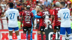 Campeão da Libertadores pelo Fla é oferecido para jogar de graça no Vasco