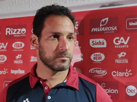Frontini revela decisão do Vila Nova para o elenco em 2023