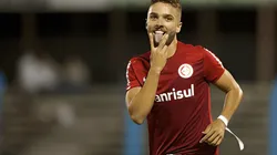 Claudio Winck com a camisa do Internacional - Foto: Site oficial do Internacional