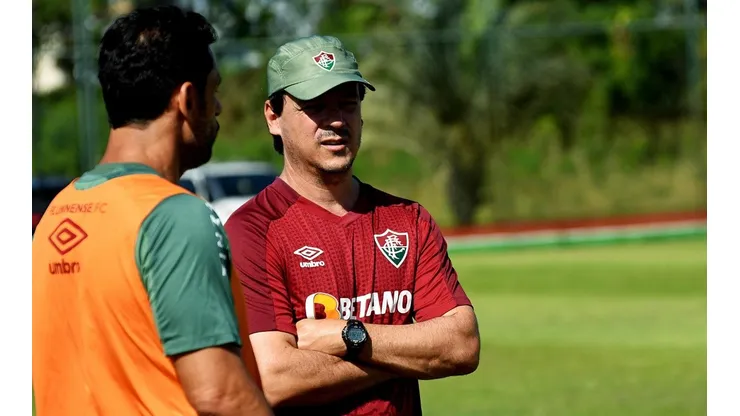 Foto: Mailson Santana/Fluminense/Divulgação - Fred e Diniz: dupla não convenceu atacante a jogar no Flu em 2023