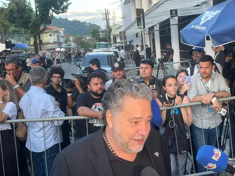 Casares dá adeus a Pelé e relembra ídolo do São Paulo