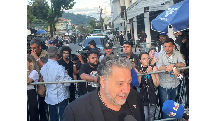 Casares no velório de Pelé - Foto: Reprodução
