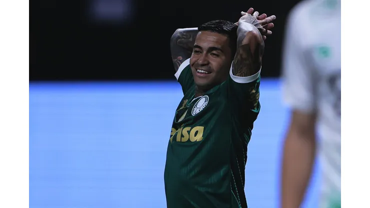 Dudu e Leila Pereira selam paz no Palmeiras