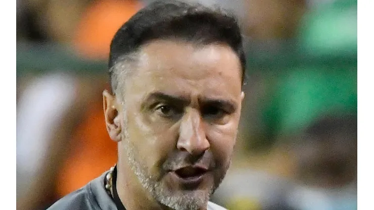 - Vítor Pereira