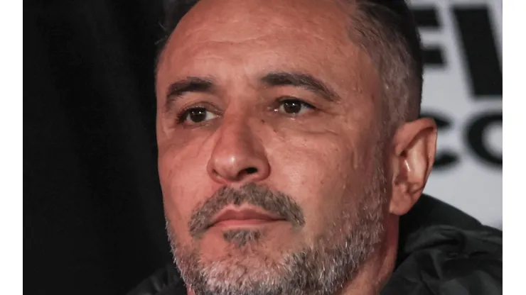 - Vítor Pereira