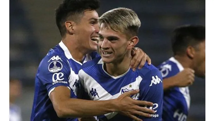 Foto: Claudio Reyes - Pool/Getty Images - Lucas Orellano chega ao Vasco dia 3 de janeiro