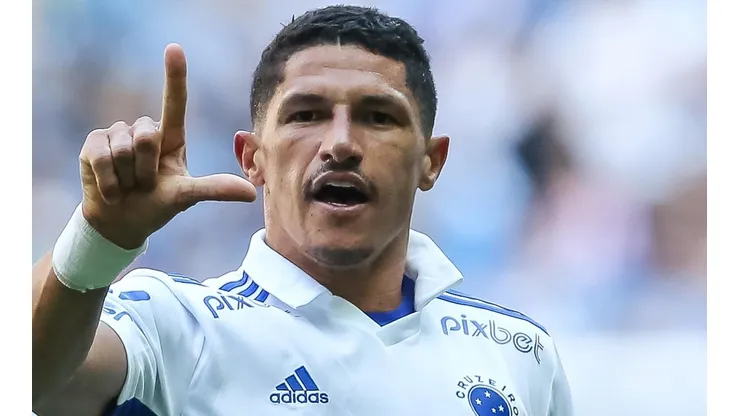Pedro H. Tesch/AGIF - Luvannor quando atuava pelo Cruzeiro.